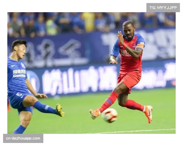 阮奇龙禁区内犯规送点 重庆防守动作需更谨慎